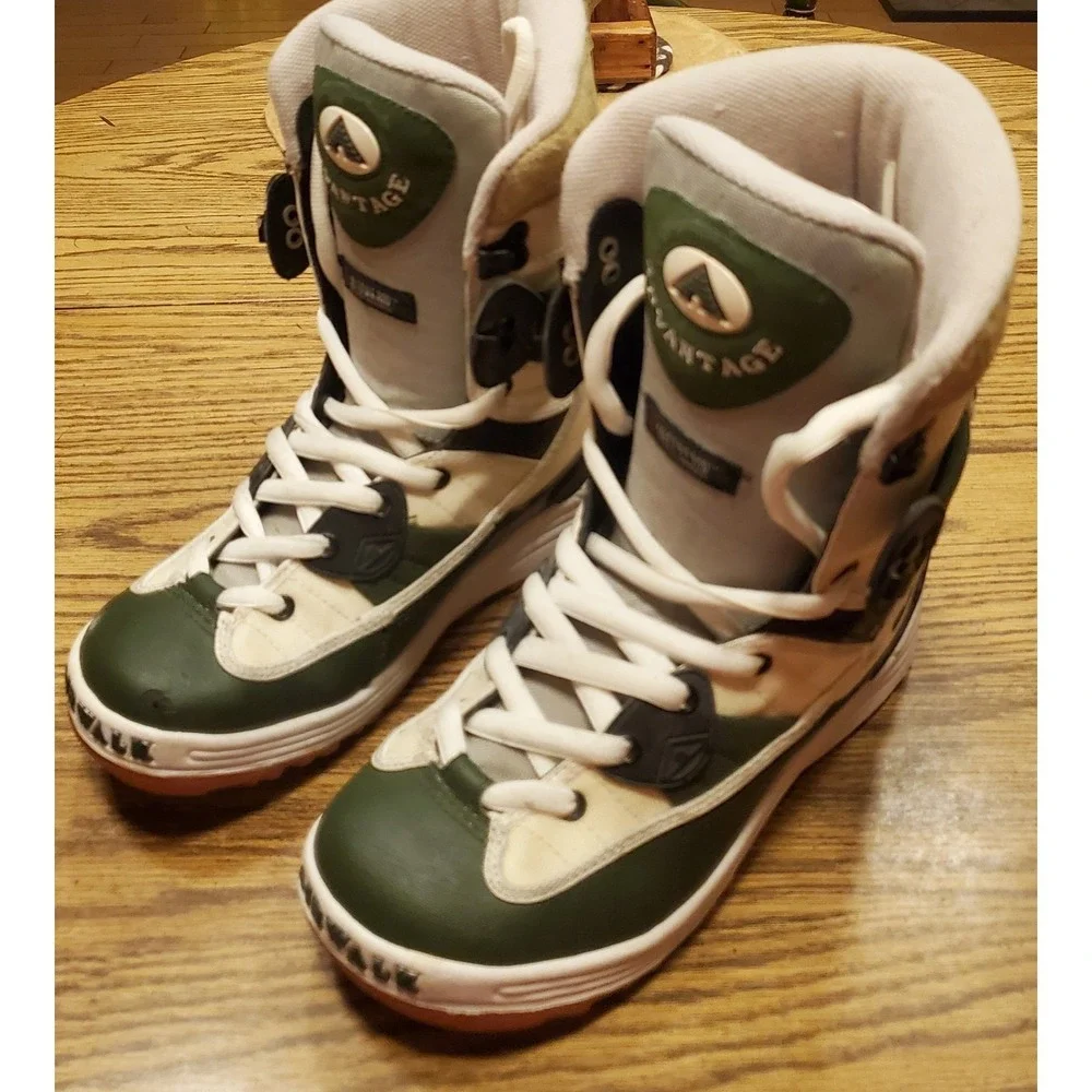 Vintage Airwalk Advantage  Womens Lace Up‎ Snowboard Boots Size US 8